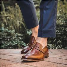 Tìm hiểu về Giày Horsebit Loafer: Lịch sử, thiết kế và sự phổ biến