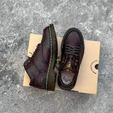 Bí quyết phân biệt giày Dr. Martens thật và hàng nhái chất lượng